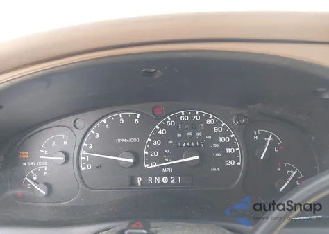 2000 Ford Explorer Xls from USA, damaged, VIN 1FMZU62X9YUB11817